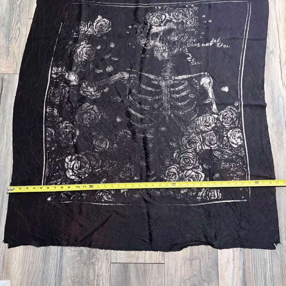 Vintage Grateful Dead Bertha Skeleton Roses Tapestry Flag Black Distressed 42x38